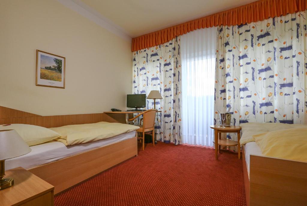 Hotel Restaurant Luedenbach Overath Bilik gambar